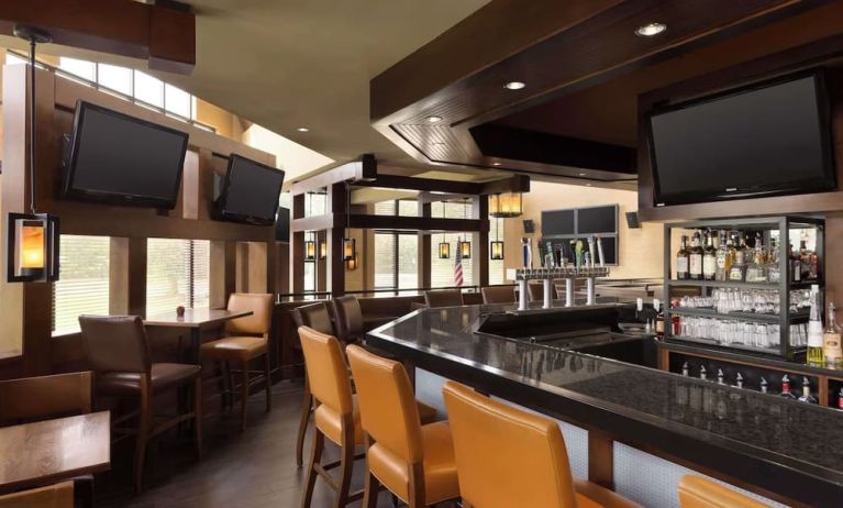 On-site bar at DoubleTree By Hilton Hartford - Bradley Airport.