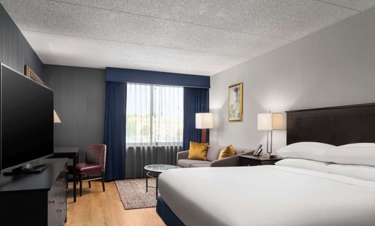 Day use room with work desk at DoubleTree By Hilton Hartford - Bradley Airport.