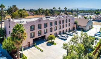 Parking area at Comfort Inn Pomona Near Fairplex.