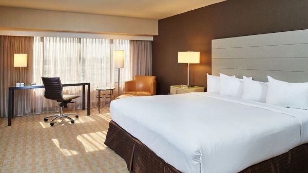 Hotel Hilton Los Angeles Airport image