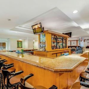 Hotel bar at Hilton Los Angeles Airport.