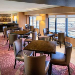 One of the 4 restaurants perfect for coworking  at Hilton Los Angeles Airport.