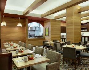 Dining area at Hilton Garden Inn New York/Manhattan-Midtown East.