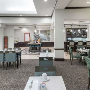 On-site restaurant at Hilton Garden Inn Dothan.