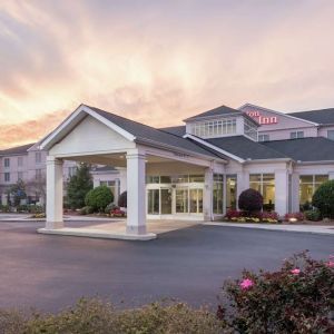 Entrance at Hilton Garden Inn Dothan.