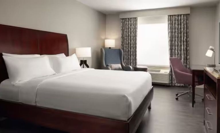 Day use room with work desk at Hilton Garden Inn Shreveport Bossier City.