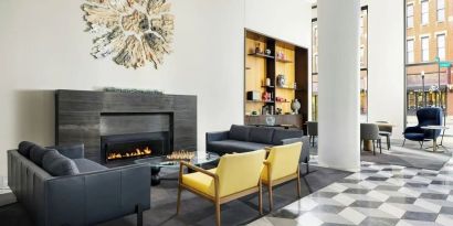 Lobby and coworking space with fire place at Le Méridien Columbus, The Joseph.