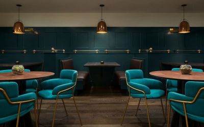 Dining area with comfortable seating, perfect for co-working at Stanford Court San Francisco.
