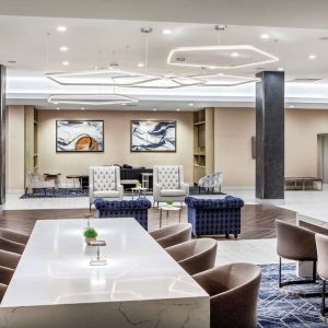 Lobby workspace, perfect for co-working at DoubleTree By Hilton Washington DC North/Gaithersburg.