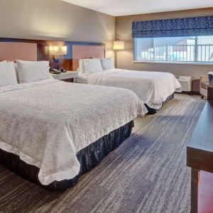 Day use twin room at Hampton Inn Vallejo.