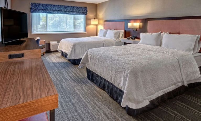 Day use twin room with work desk at Hampton Inn Vallejo.