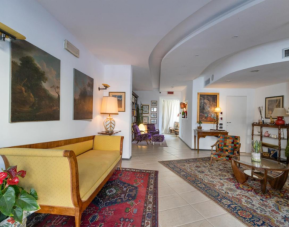 Hotel Bernardino, Lucca