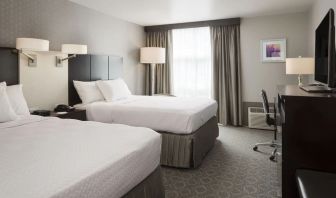 Queen beds at Crowne Plaza Chicago SW.