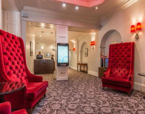 Lobby seating at Thistle Bloomsbury Park.