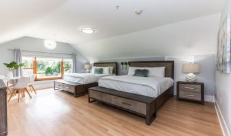 Day use twin room with workspace at SKYLARANNA Resort & Spa.