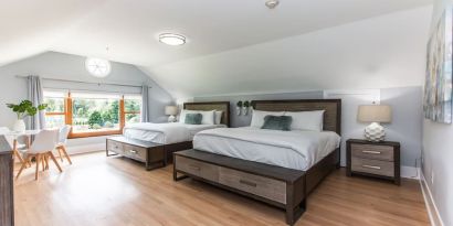 Day use twin room with workspace at SKYLARANNA Resort & Spa.