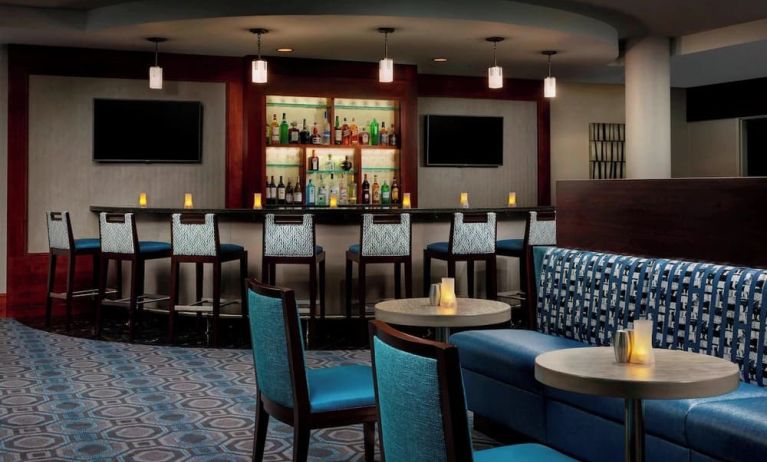 On-site bar with lounge area at Courtyard Boston Cambridge.