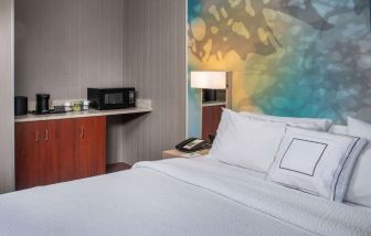 King bed at Sonesta Select Atlanta Norcross I-85.