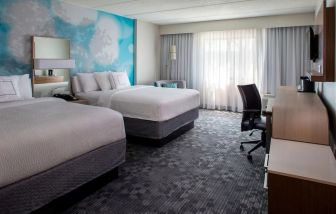 Day use twin room with work desk and big windows at Sonesta Select Atlanta Norcross I-85.