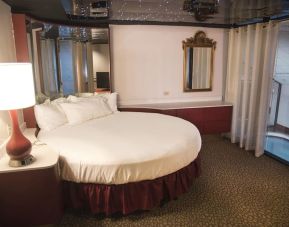 Day room at Paradise Stream Resort.