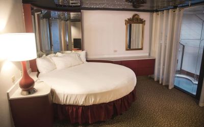 Day room at Paradise Stream Resort.