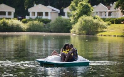 Kayaking at Paradise Stream Resort.