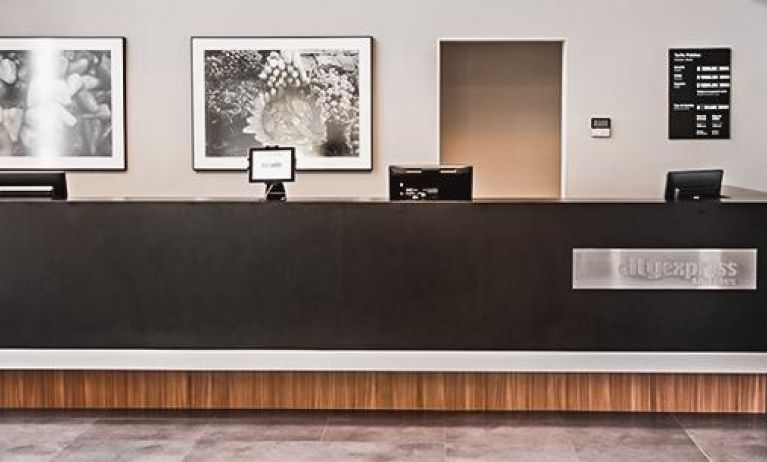 City Express by Marriot CDMX Plaza Central, Mexico City