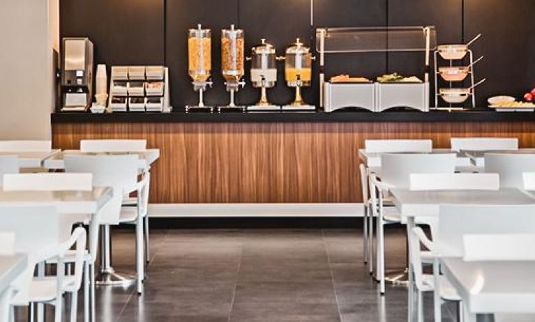 City Express by Marriot CDMX Plaza Central, Mexico City