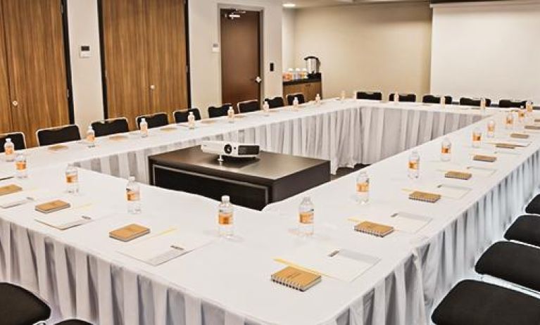 City Express by Marriot CDMX Plaza Central, Mexico City