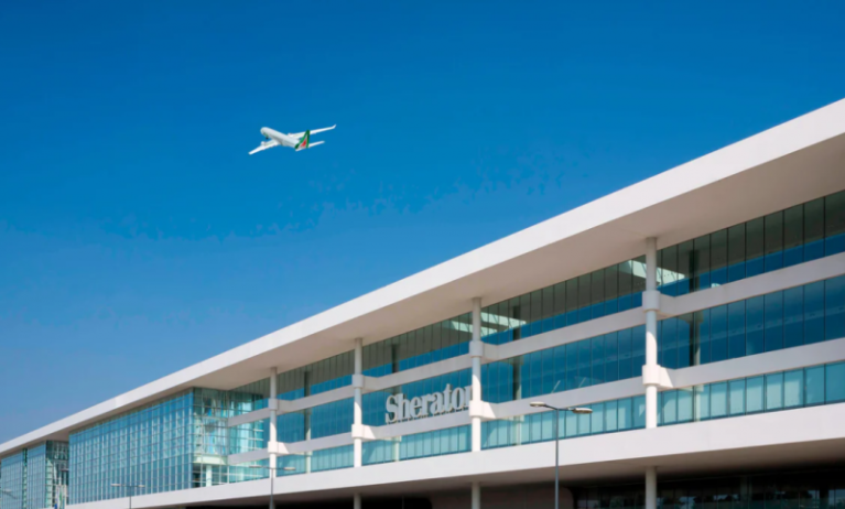 Hotel Sheraton Milan Malpensa Airport & Conference Centre, Milan
