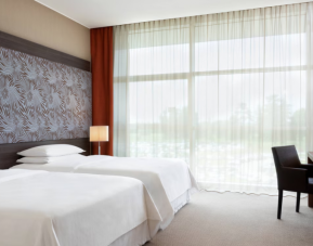 Hotel Sheraton Milan Malpensa Airport & Conference Centre, Milan