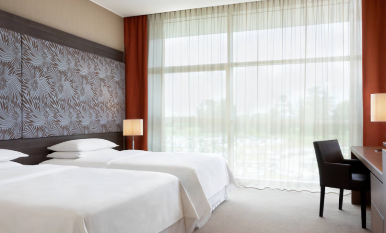 Hotel Sheraton Milan Malpensa Airport & Conference Centre, Milan