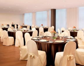 Hotel Sheraton Milan Malpensa Airport & Conference Centre, Milan