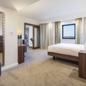 King room at Hampton By Hilton Humberside Airport.