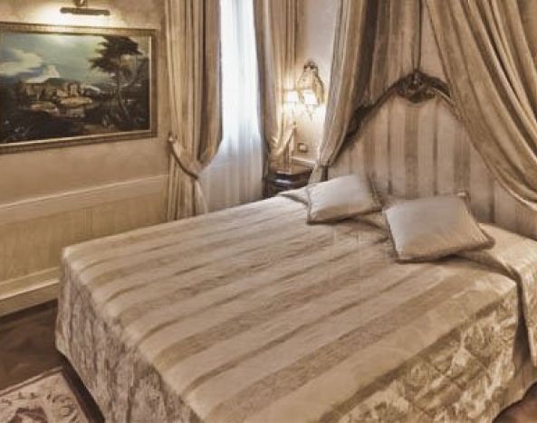 Hotel Canal Grande, Venice