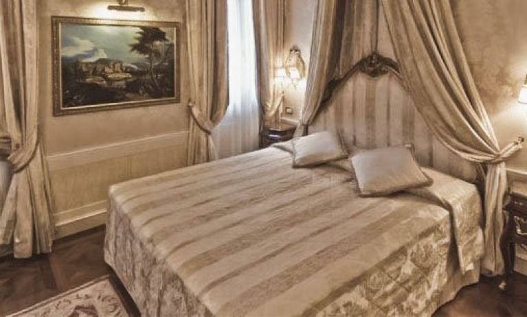 Hotel Canal Grande, Venice