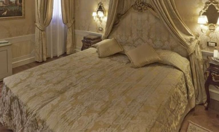 Hotel Canal Grande, Venice