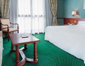 Leonardo Hotel Milan City Center, Milan