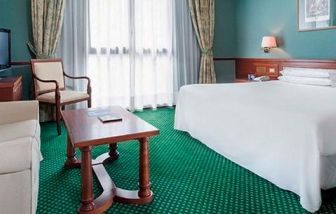 Leonardo Hotel Milan City Center, Milan