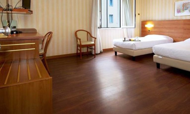 Hotel 2C, Milan