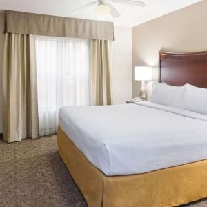 King room at Homewood Suites By Hilton Shreveport.