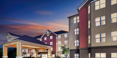 Hotel exterior at Homewood Suites By Hilton Shreveport.