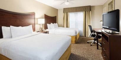 Queen room at Homewood Suites By Hilton Shreveport.