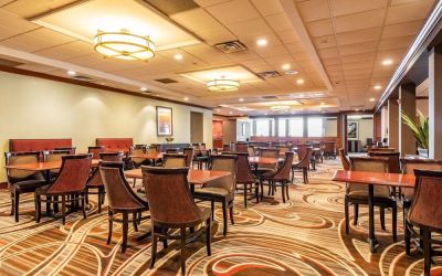 Dining area with comfortable seating at Wyndham Omaha.