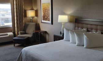 King bed at Wyndham Omaha.