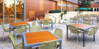 Outdoor dining area at Element Miami International Airport.