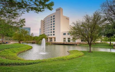 Exterior view of Hilton Dallas/ Plano Granite Park.