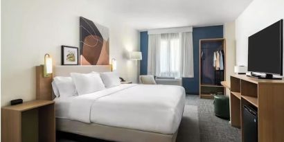 Day use room with king bed at Spark By Hilton Guelph.