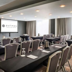 Professional meeting room at Pullman Miami Airport.