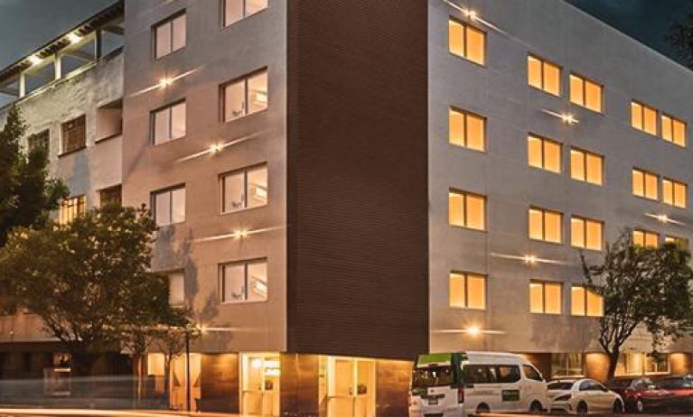 City Express Junior by Marriott CDMX Sullivan, Mexico City